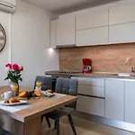 Goldensky New * Ντουμπρόβνικ
