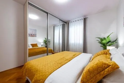 Goldensky New * Dubrovnik