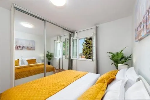 Apartment Goldensky New *